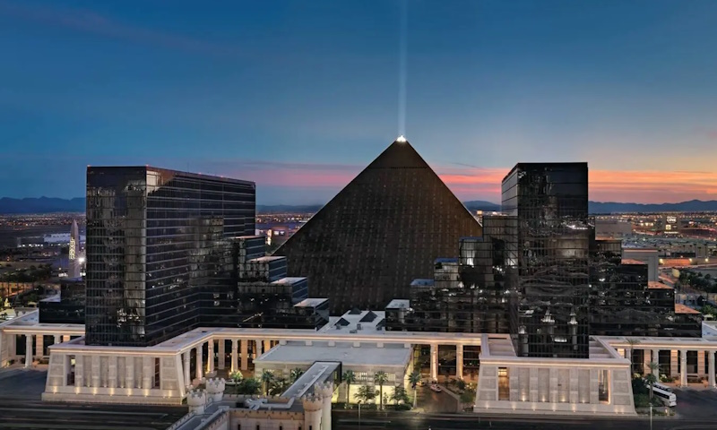 Luxor Hotel